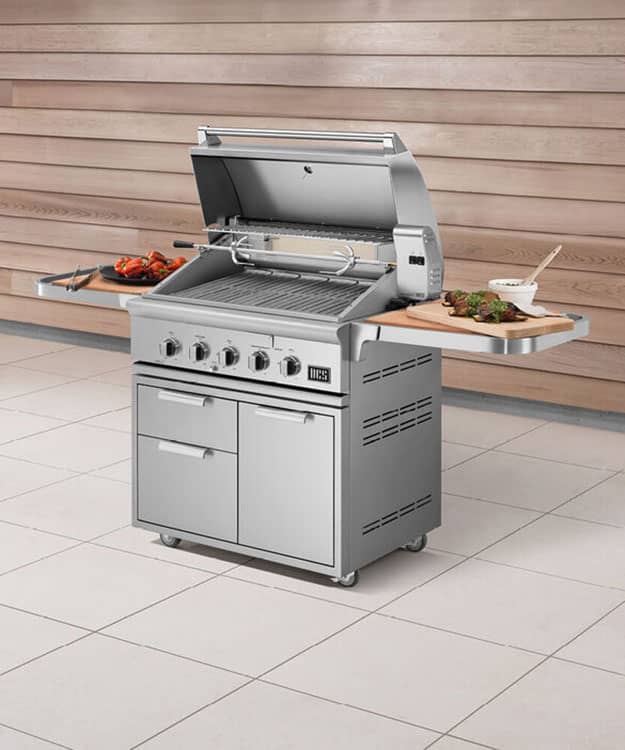 DCS-Built-In-Grill-BH1-36R-L-Angle-View-With-Cart-And-Food-Open.jpg