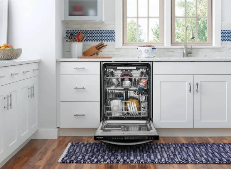 OpenDishwasherInKitchen-Frigidaire-FGID2479SF.jpg