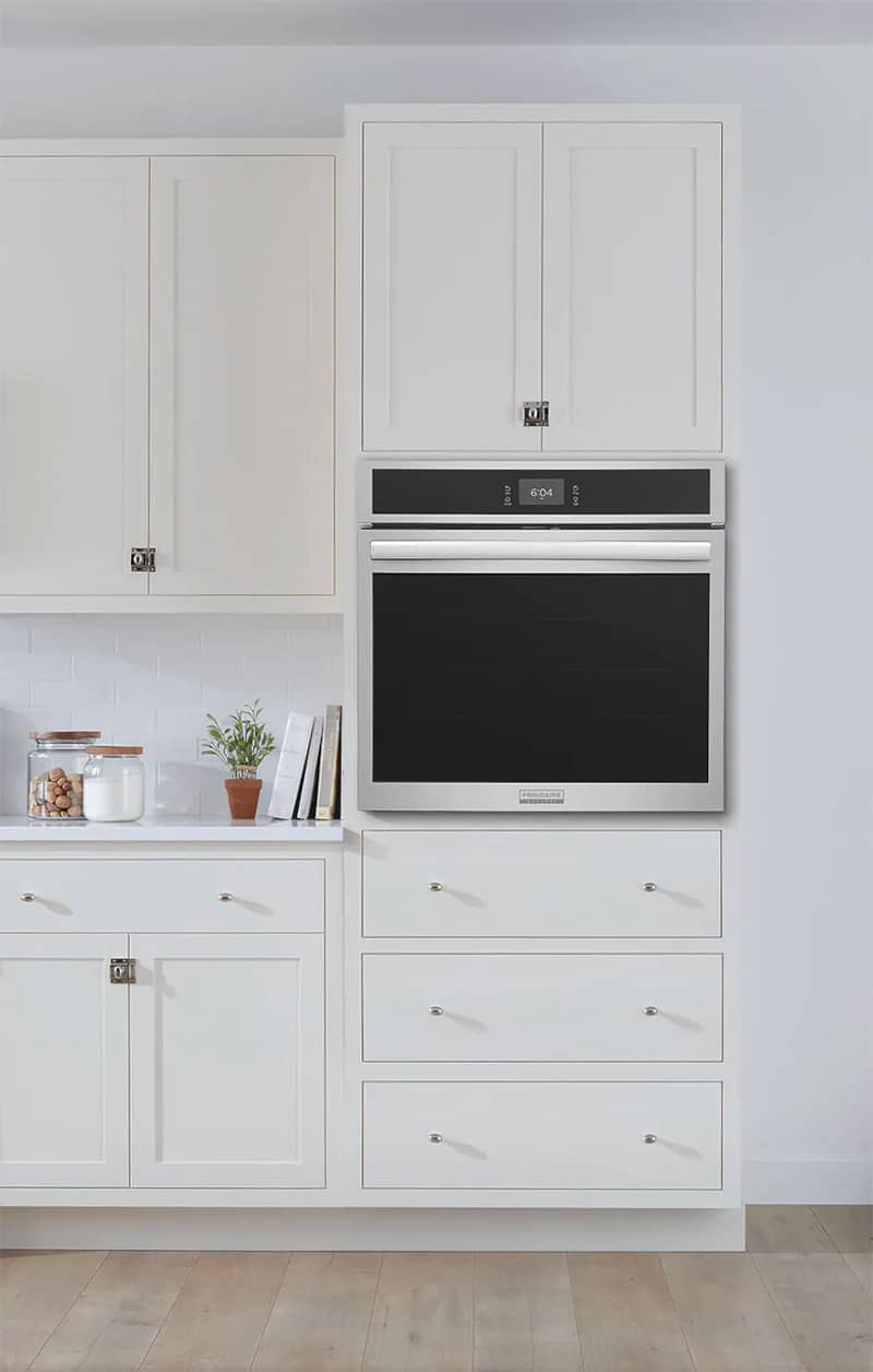 frigidaire-stainless-oven-GCWS3067AF-installed-front-view.jpg