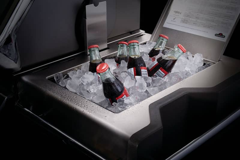 napoleon-prestige-pro-665-grill-PRO665RSIBPSS-3-ice-bucket-soda.jpg